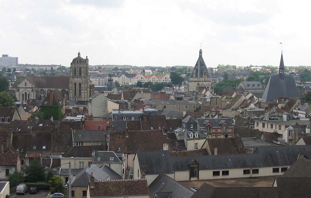 Centre ville de Dreux ou se situent les locaux de l'association tutélaire de la région Drouaise